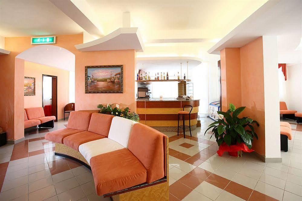 Miramare Inn Hotel Marotta Exterior foto